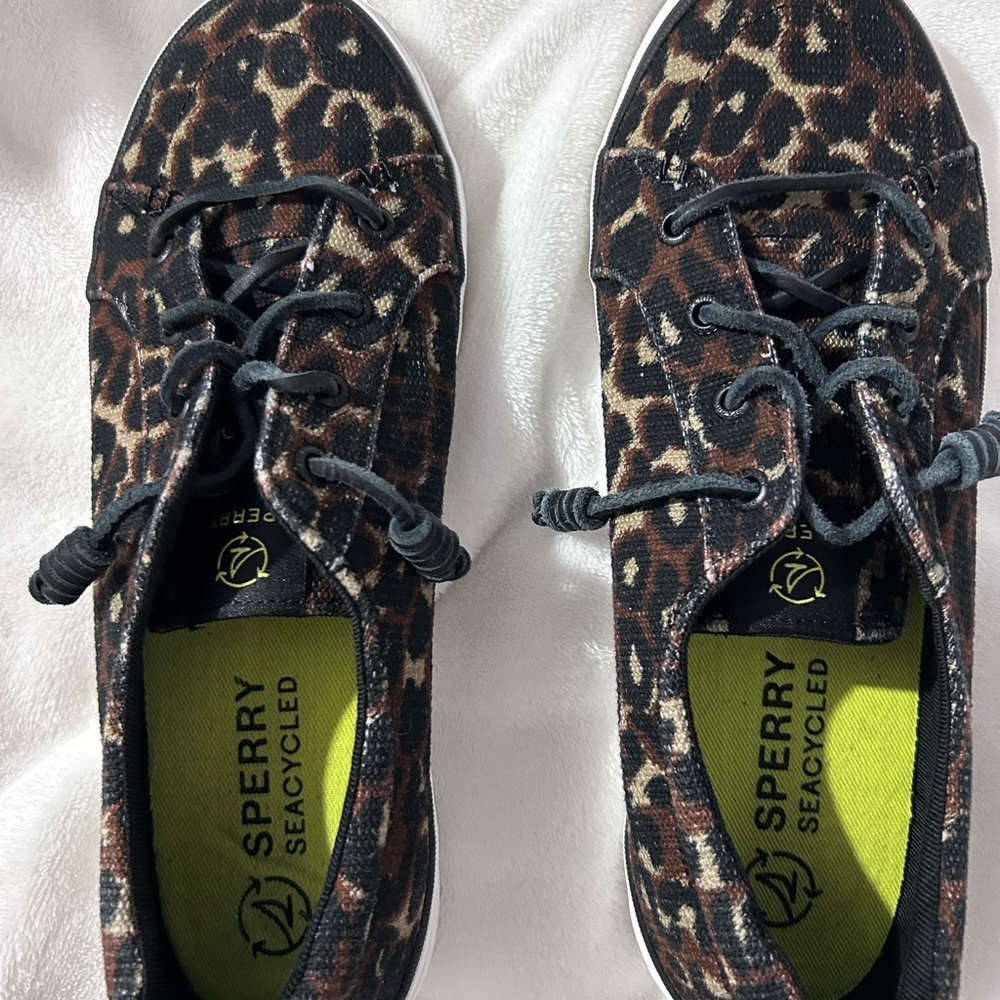 Sperry Woman’s Brown Leopard Sneakers